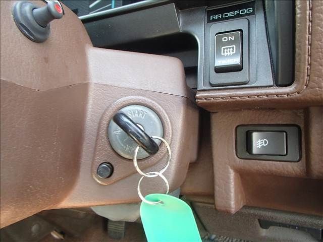 NISSAN GLORIA WAGON 1999 Image 31