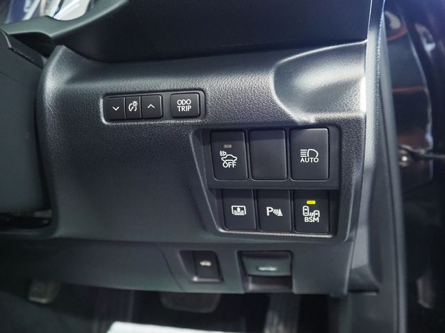 TOYOTA LEXUS IS300H 2016 Image 31