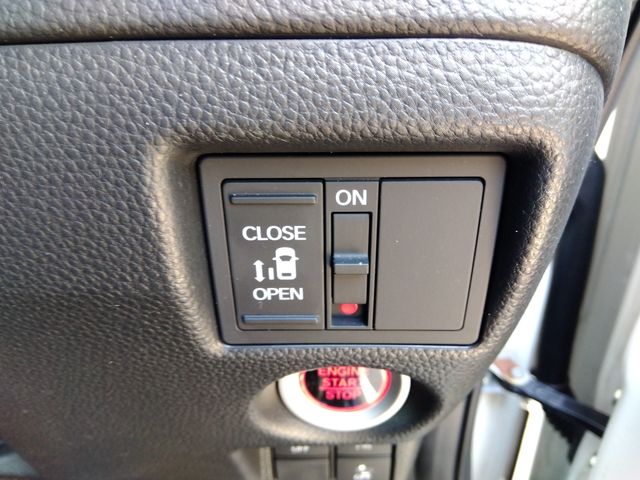 HONDA N BOX CUSTOM 4WD 2020 Image 31