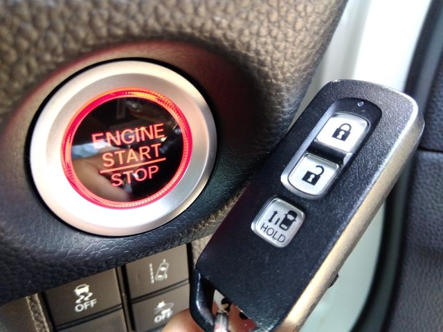 HONDA N BOX CUSTOM 4WD 2020 Image 31