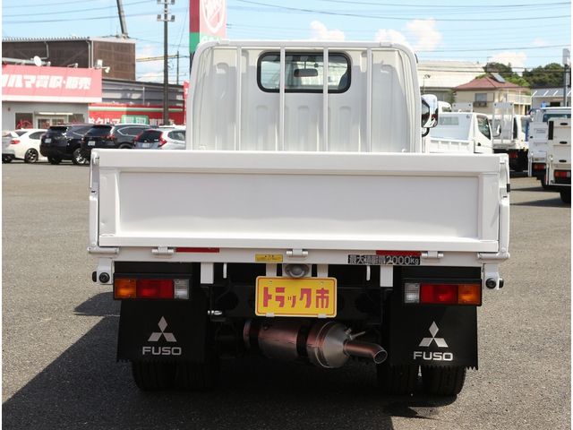 MITSUBISHI CANTER 2018 Image 31