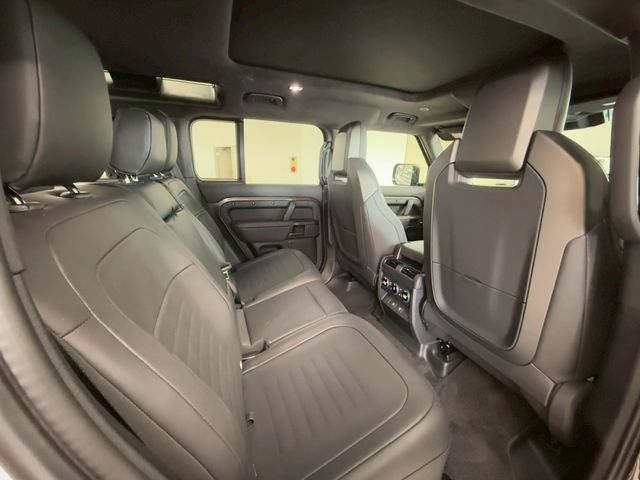 ROVER DEFENDER 2025 Image 31