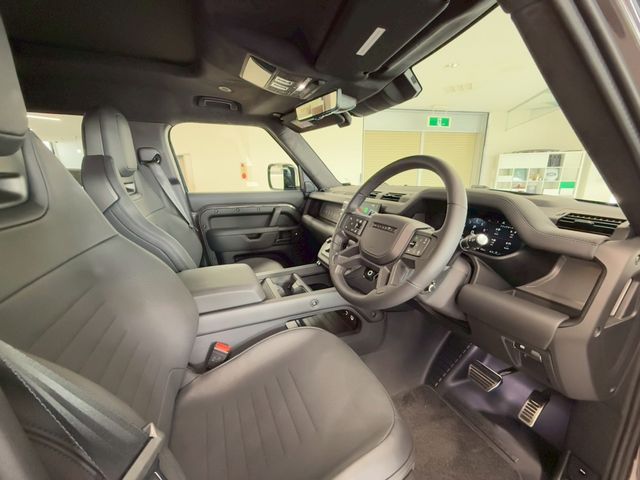 ROVER DEFENDER 2025 Image 31