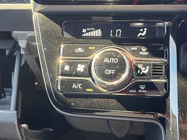 DAIHATSU TANTO CUSTOM 2020 Image 31