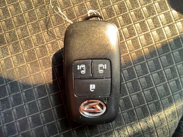 DAIHATSU TANTO CUSTOM 2020 Image 31