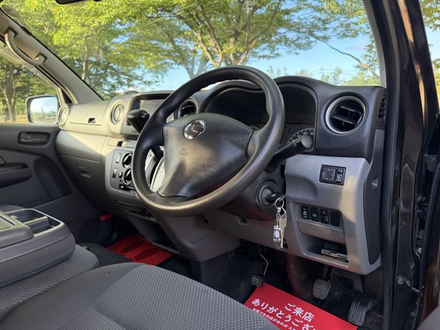 NISSAN NV350 CARAVAN 4WD 2012 Image 31