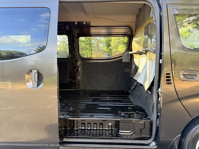 NISSAN NV350 CARAVAN 4WD 2012 Image 31