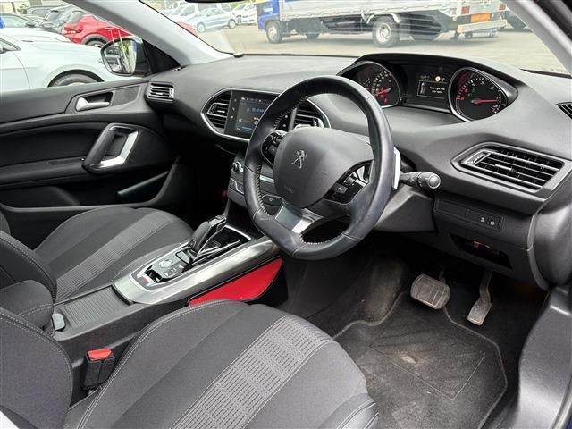 PEUGEOT 308 2019 Image 31