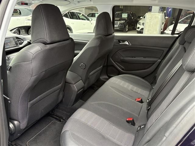 PEUGEOT 308 2019 Image 31