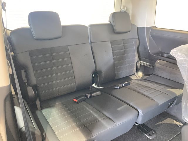 MITSUBISHI DELICA D:5 4WD 2025 Image 31