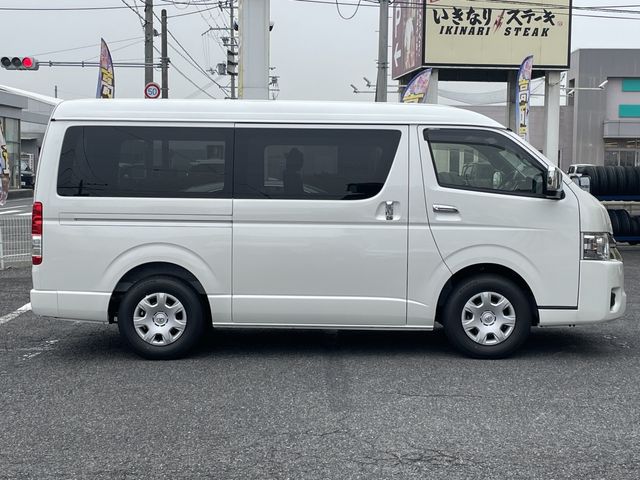TOYOTA HIACE VAN 2WD 2025 Image 31