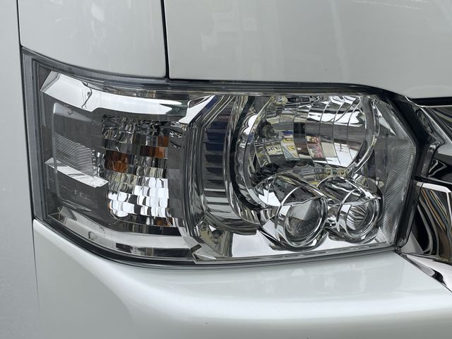 TOYOTA HIACE VAN 2WD 2025 Image 31