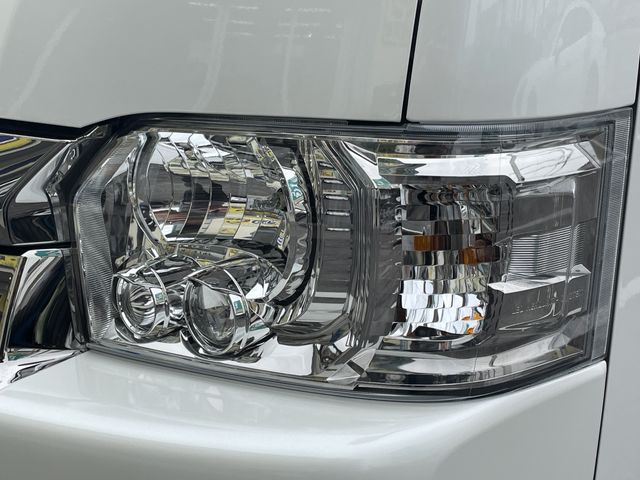 TOYOTA HIACE VAN 2WD 2025 Image 31