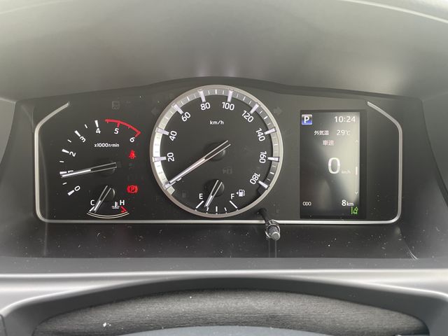 TOYOTA HIACE VAN 2WD 2025 Image 31