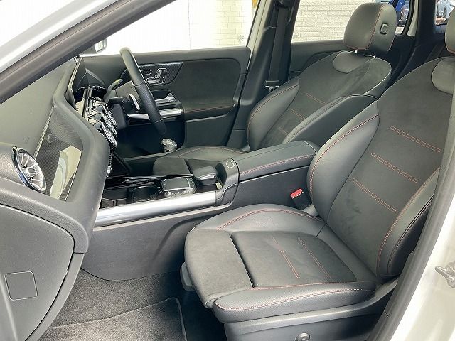 MERCEDES BENZ GLA CL 2020 Image 31