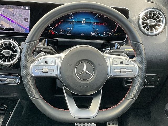 MERCEDES BENZ GLA CL 2020 Image 31