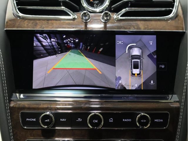 BENTLEY BENTAYGA 2025 Image 31
