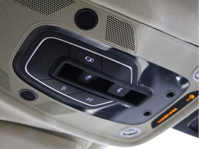 BENTLEY BENTAYGA 2025 Image 31