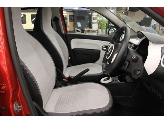 RENAULT TWINGO 2009 Image 31