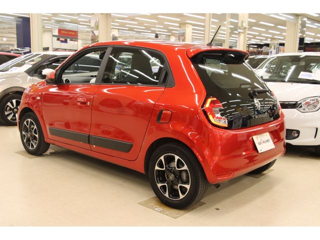 RENAULT TWINGO 2009 Image 31