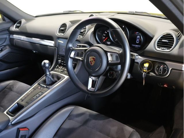 PORSCHE 718CAYMAN 2020 Image 31