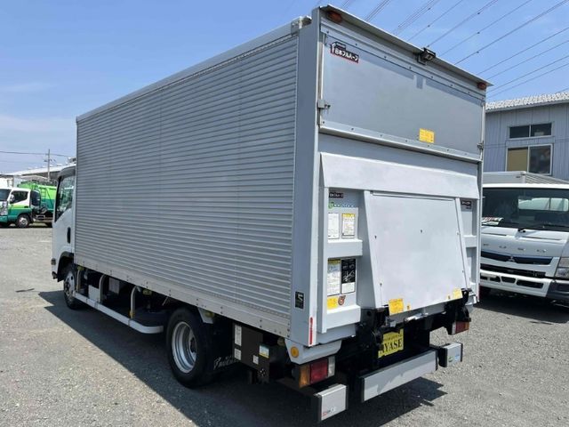 ISUZU ELF 2015 Image 31