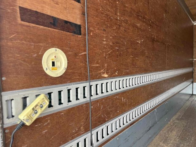 ISUZU ELF 2015 Image 31