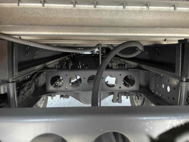 ISUZU ELF 2015 Image 31