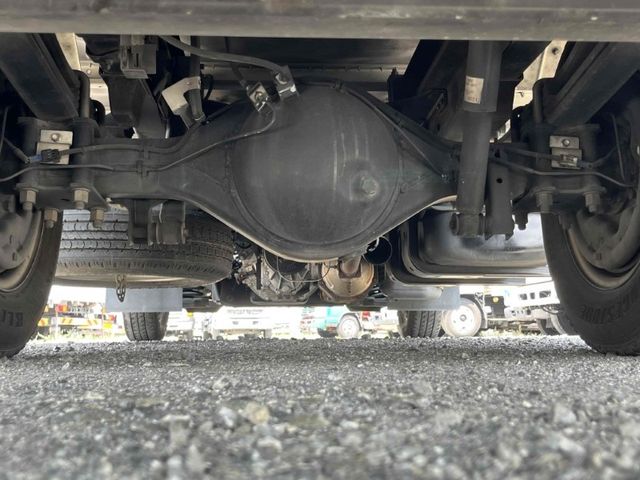 ISUZU ELF 2015 Image 31