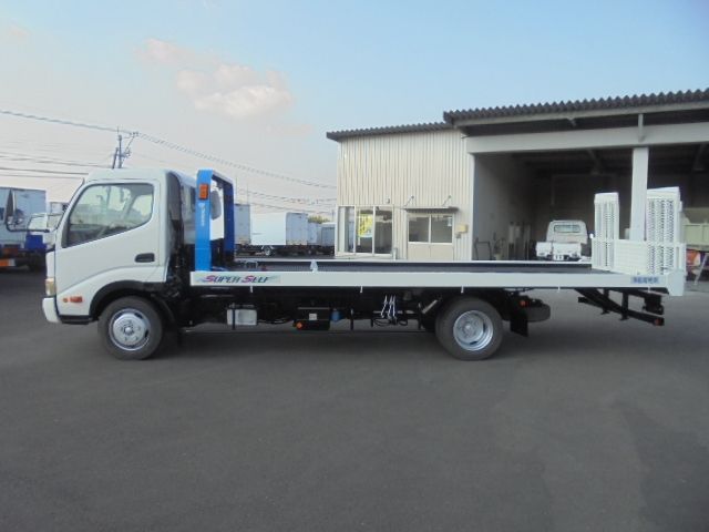 HINO DUTRO 2010 Image 31