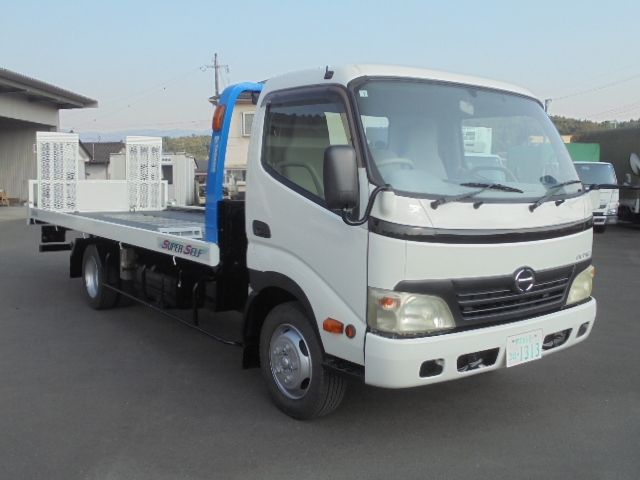 HINO DUTRO 2010 Image 31