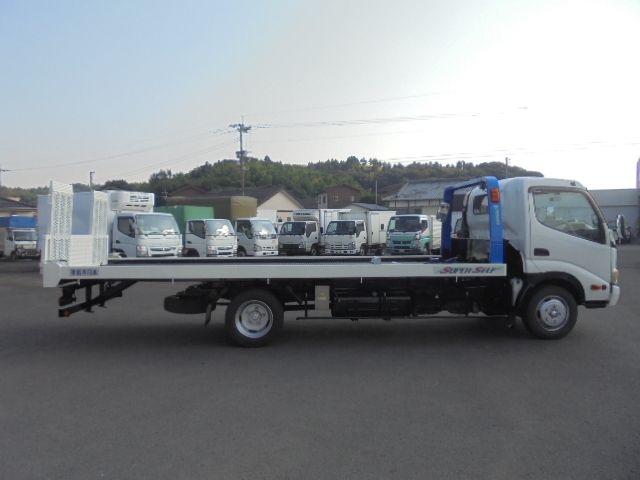 HINO DUTRO 2010 Image 31