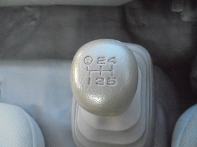 HINO DUTRO 2010 Image 31