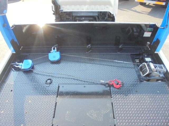 HINO DUTRO 2010 Image 31