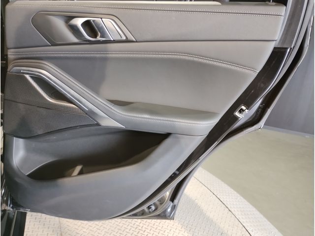 BMW X6 2022 Image 31