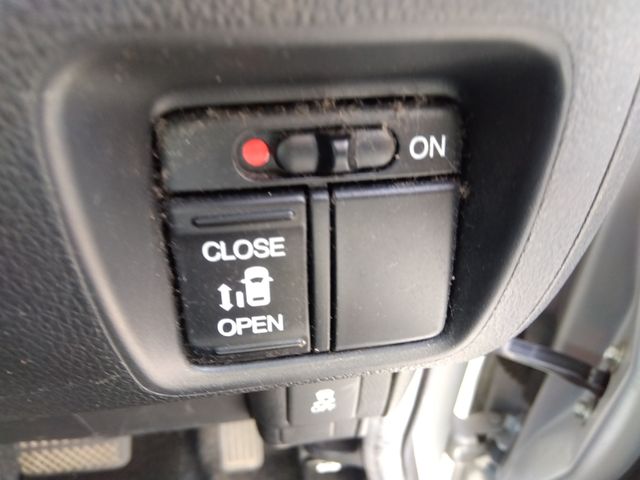 HONDA N BOX CUSTOM 2012 Image 31