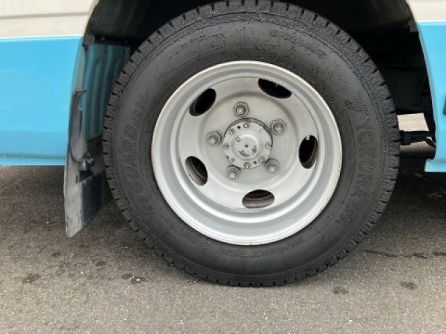 HINO LIESSE2 2017 Image 31