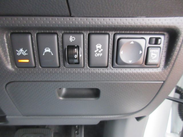 NISSAN NV150 AD 4WD 2017 Image 31