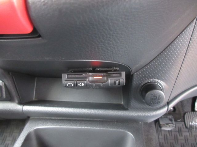 NISSAN NV150 AD 4WD 2017 Image 31