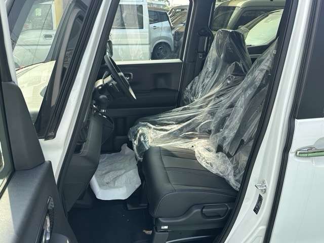 HONDA N BOX CUSTOM 2025 Image 31