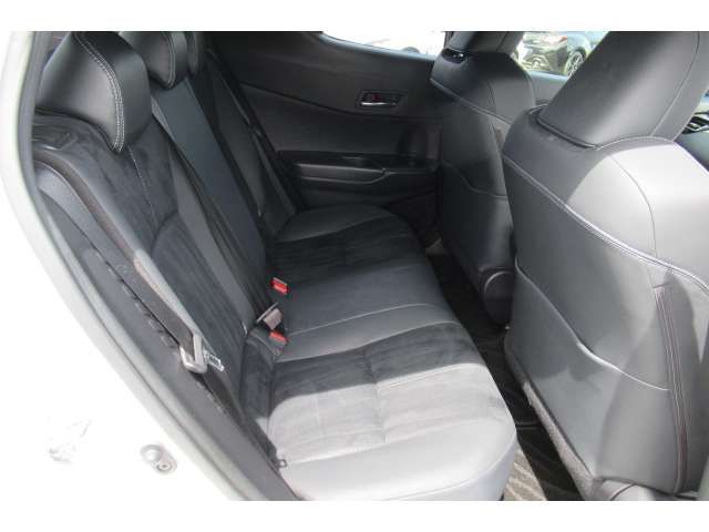 TOYOTA C-HR 2020 Image 31