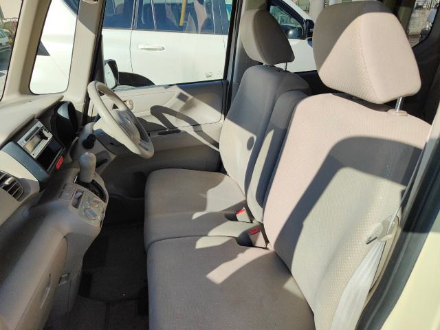 HONDA N BOX 2012 Image 31