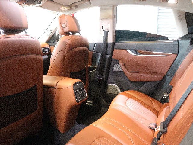 MASERATI LEVANTE 2016 Image 31