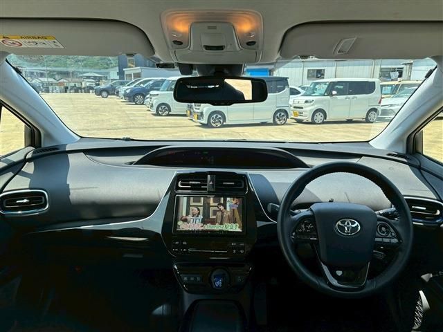 TOYOTA PRIUS 2021 Image 31