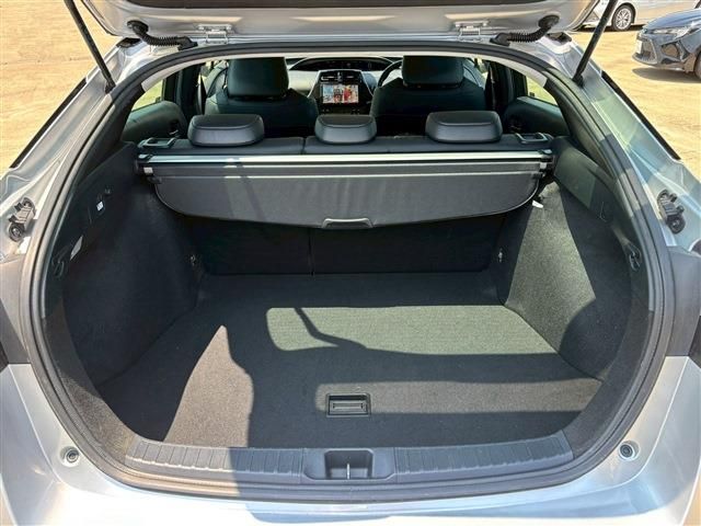 TOYOTA PRIUS 2021 Image 31