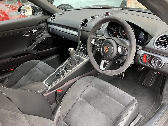 PORSCHE 718BOXSTER 2020 Image 31