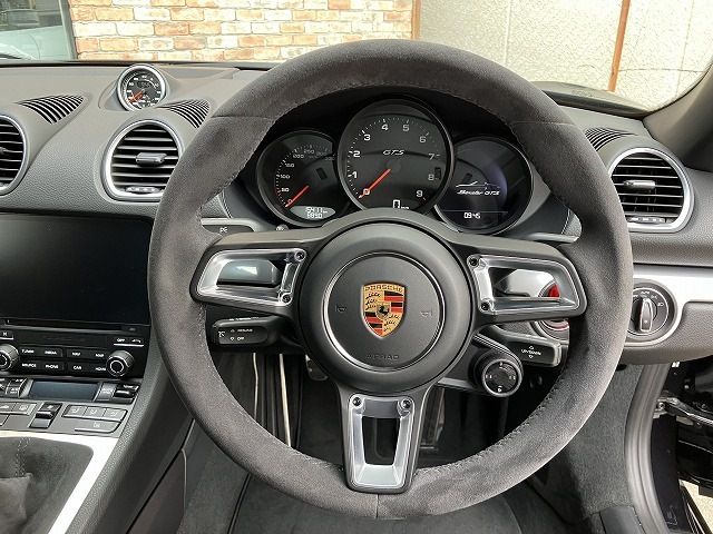 PORSCHE 718BOXSTER 2020 Image 31