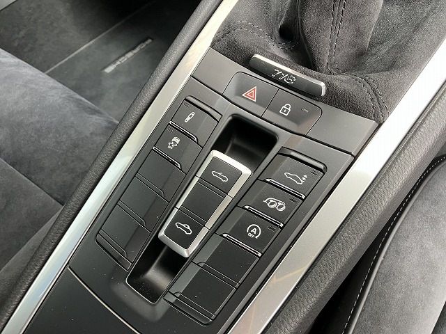 PORSCHE 718BOXSTER 2020 Image 31