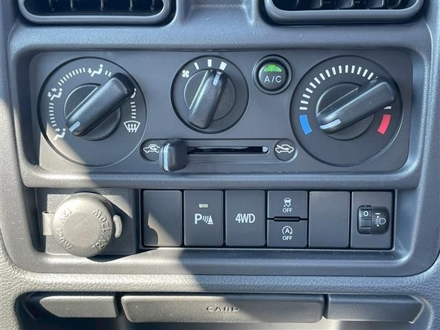 NISSAN CLIPPER TRUCK 4WD 2024 Image 31