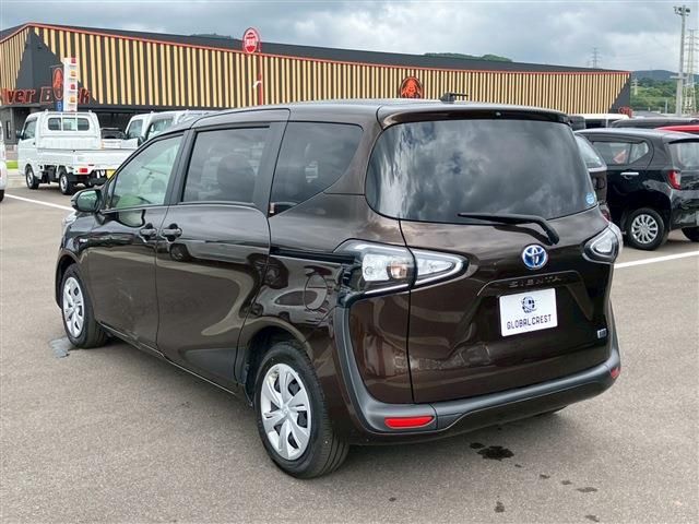 TOYOTA SIENTA HYBRID 2019 Image 31